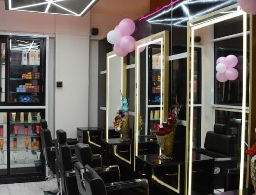 Final Touch unisex Salon & Tattoo Studio