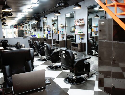 Kool Kuts Salon, Pune