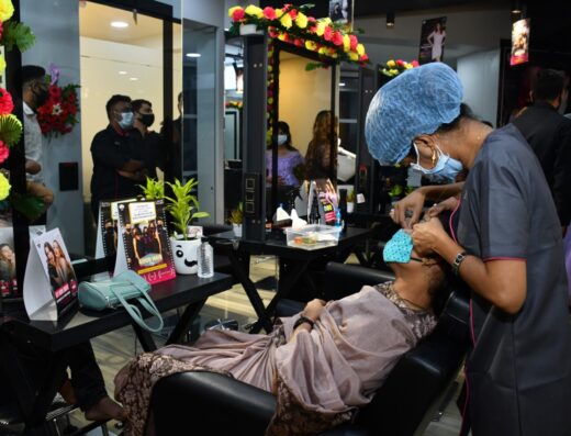Lakme Salon For Him and Her in Dharampeth,Bhagwaghar Layout,Nagpur