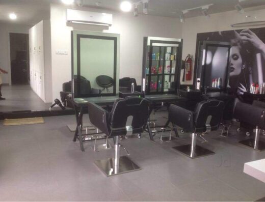 Lakme Salon For Him and Her in Fountain Road,Kharadi,Pune