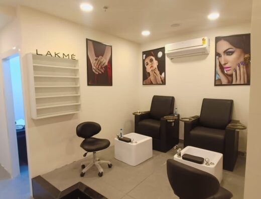 Lakme Salon For Him and Her in Nepania,Indore