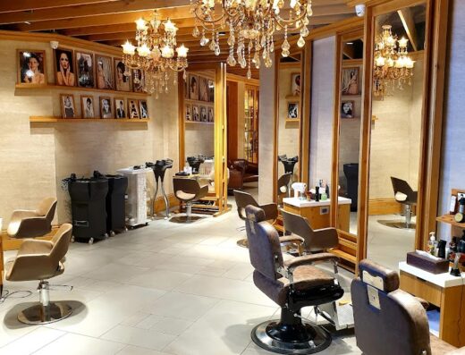 Looks Salon