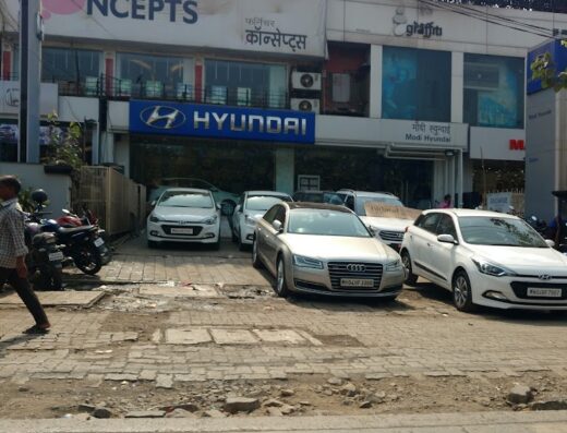 Modi Hyundai Santacruz Showroom