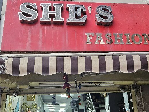 SHE’S FASHION