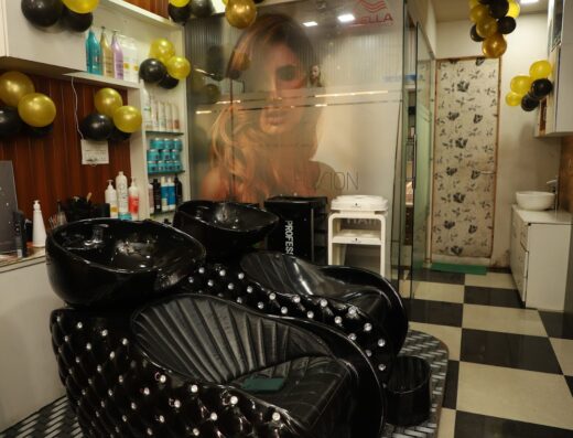 Soumya’s Lareina ® female salon & Academy