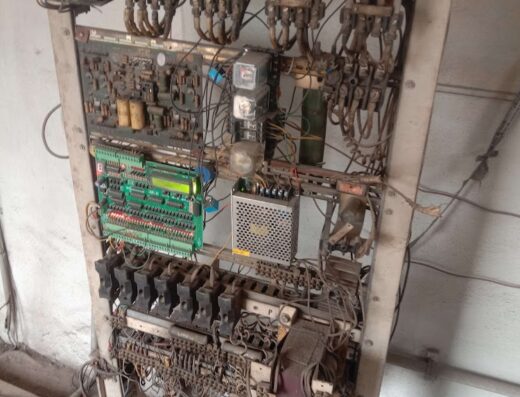 B R electrician