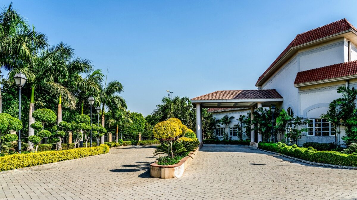 khanak realty